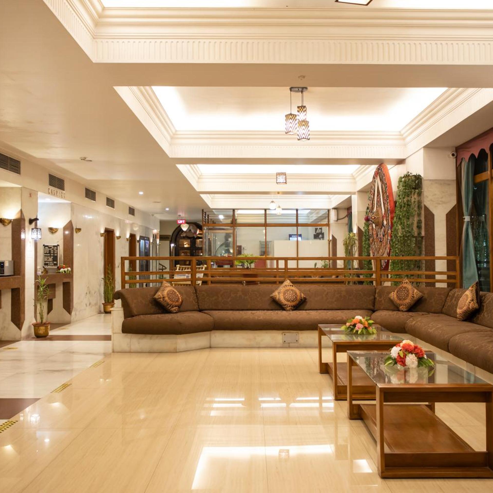 Oyo Premium Paltan Bazar 10/49