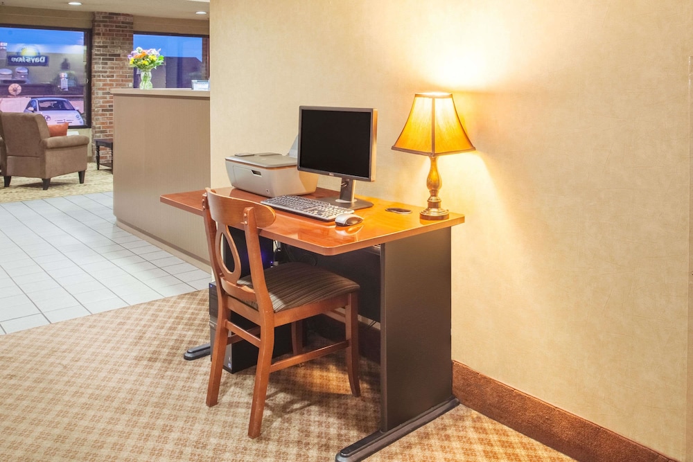 Days Inn by Wyndham Glasgow 49/55