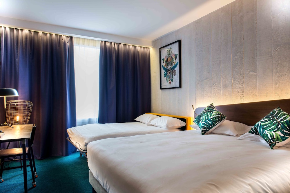 KOPSTER HOTEL LYON GROUPAMA STADIUM 13/54