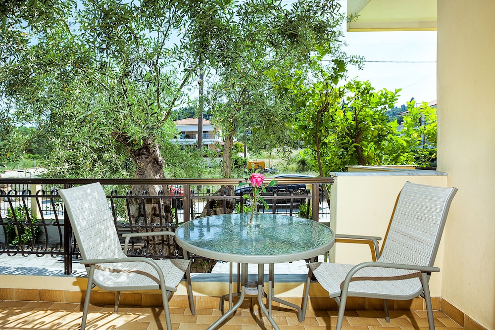 Lemon Garden Villa 23/31