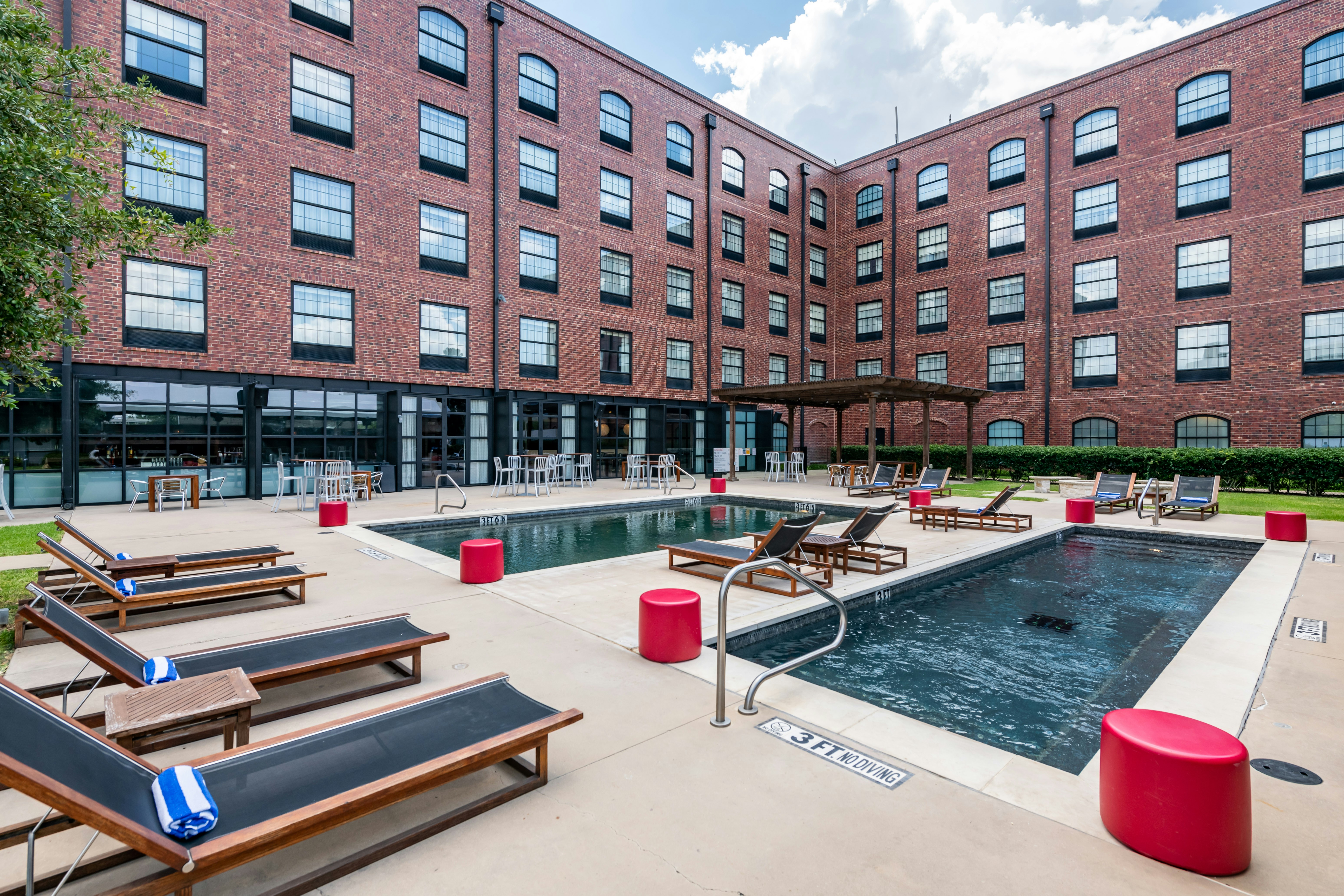 NYLO Las Colinas Hotel, Tapestry Collection by Hilton 61/61