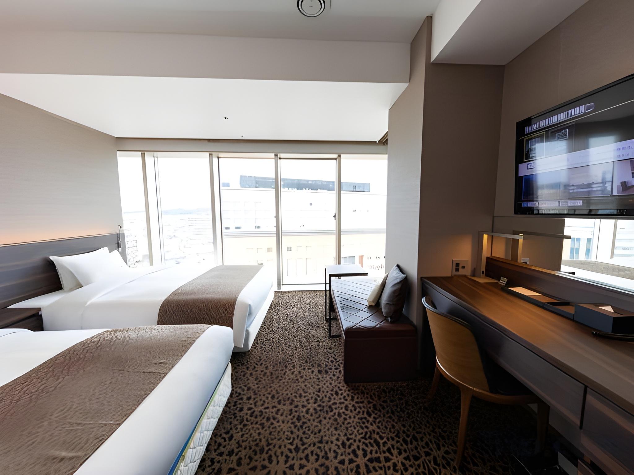 East, Superior, 2 Double Beds, Corner، Piazza Hotel Nara 2/2