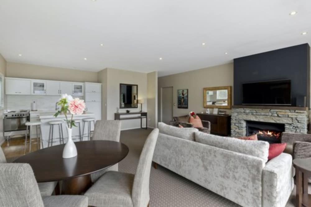 Queenstown House Boutique Bed and Breakfast and Apartments 26/50