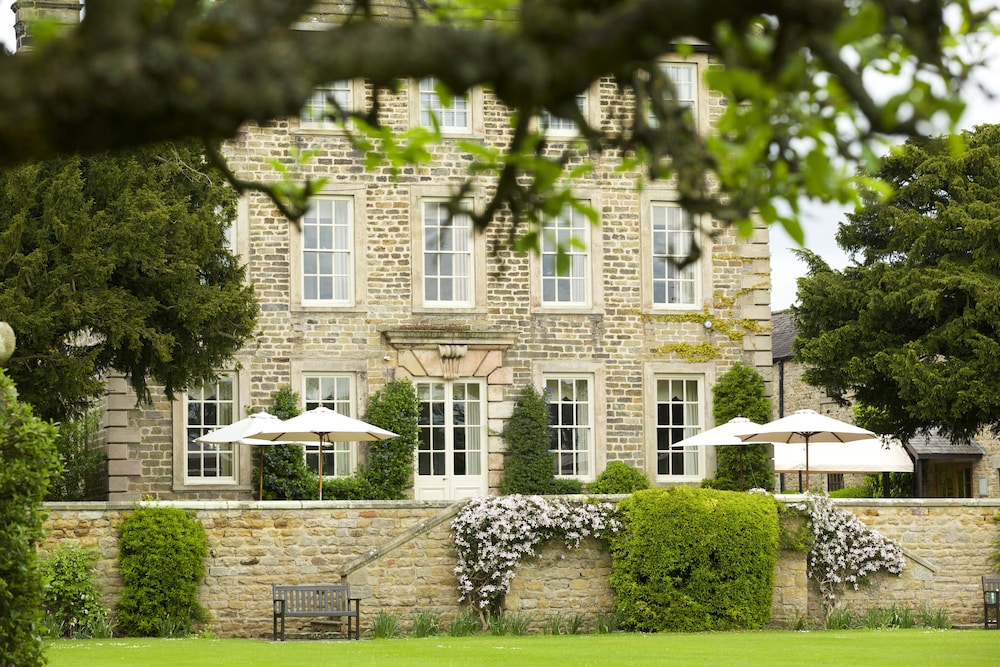 CBH Headlam Hall Hotel 35/38