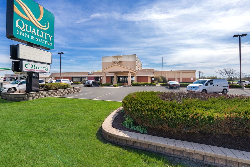 Quality Inn Bradley- Bourbonnais 1/33