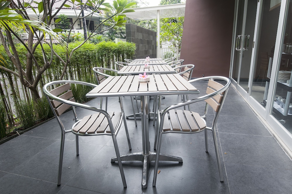 Sampit Residence Managed by FLAT06 34/40