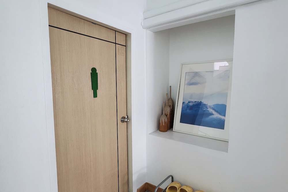 Ease Hostel 18/34