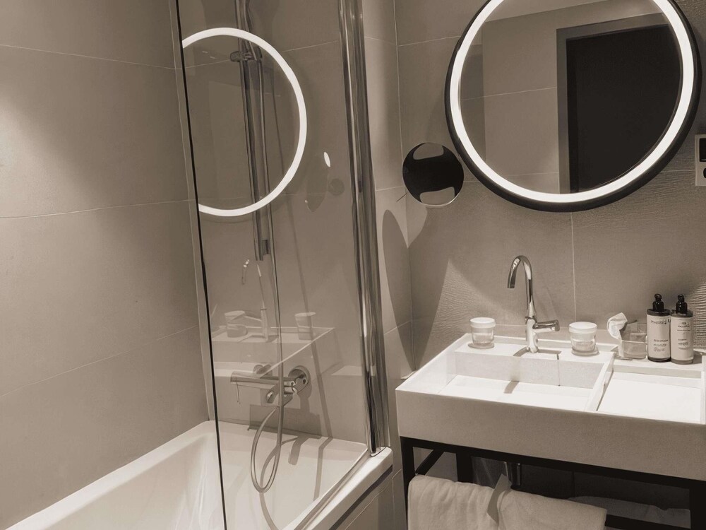 Mercure Paris 17 Batignolles 68/71