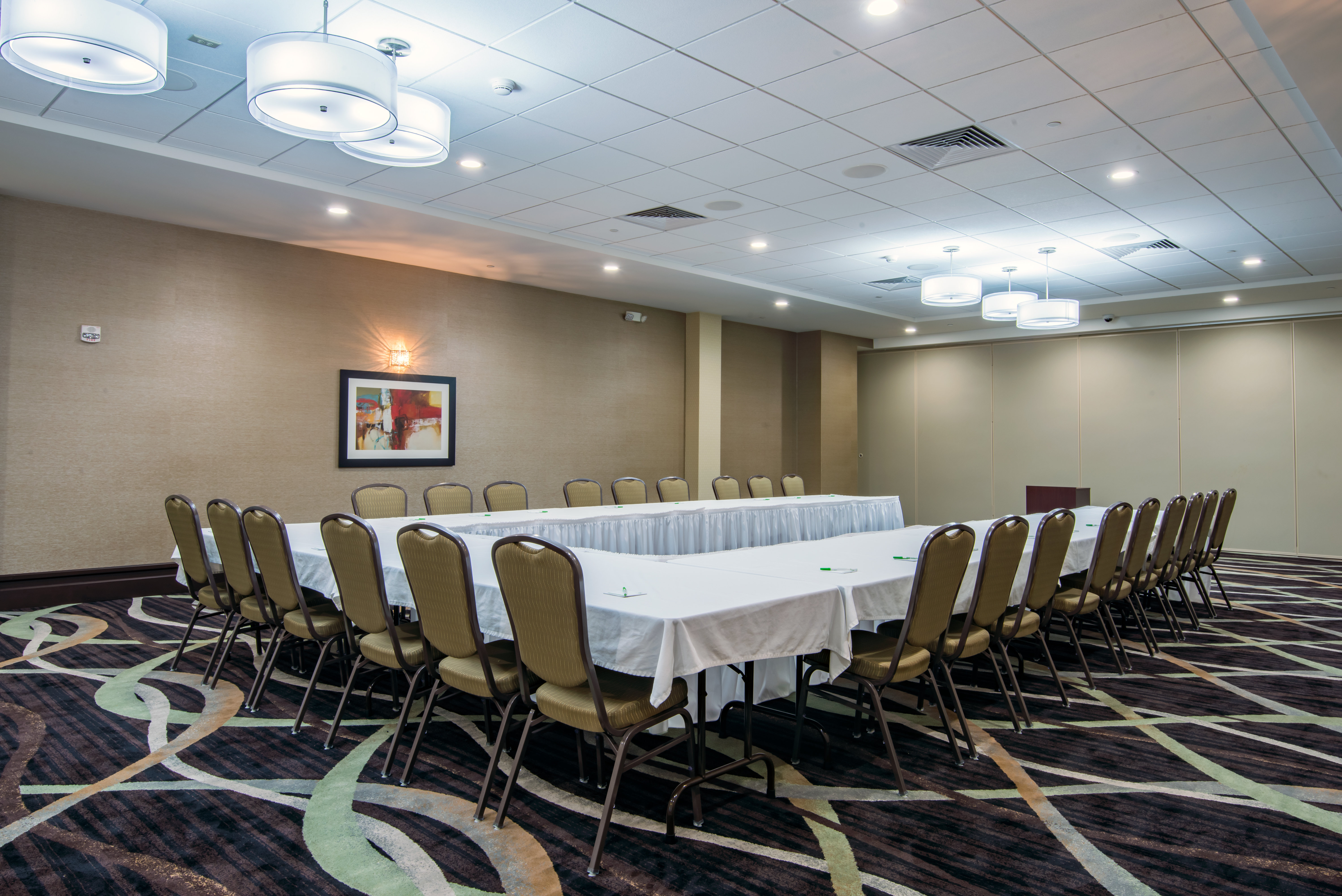 Holiday Inn Salina 37/41