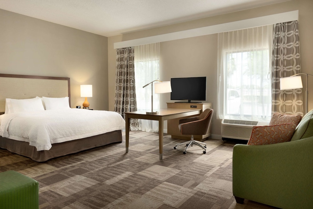 Hampton Inn And Suites 9/34