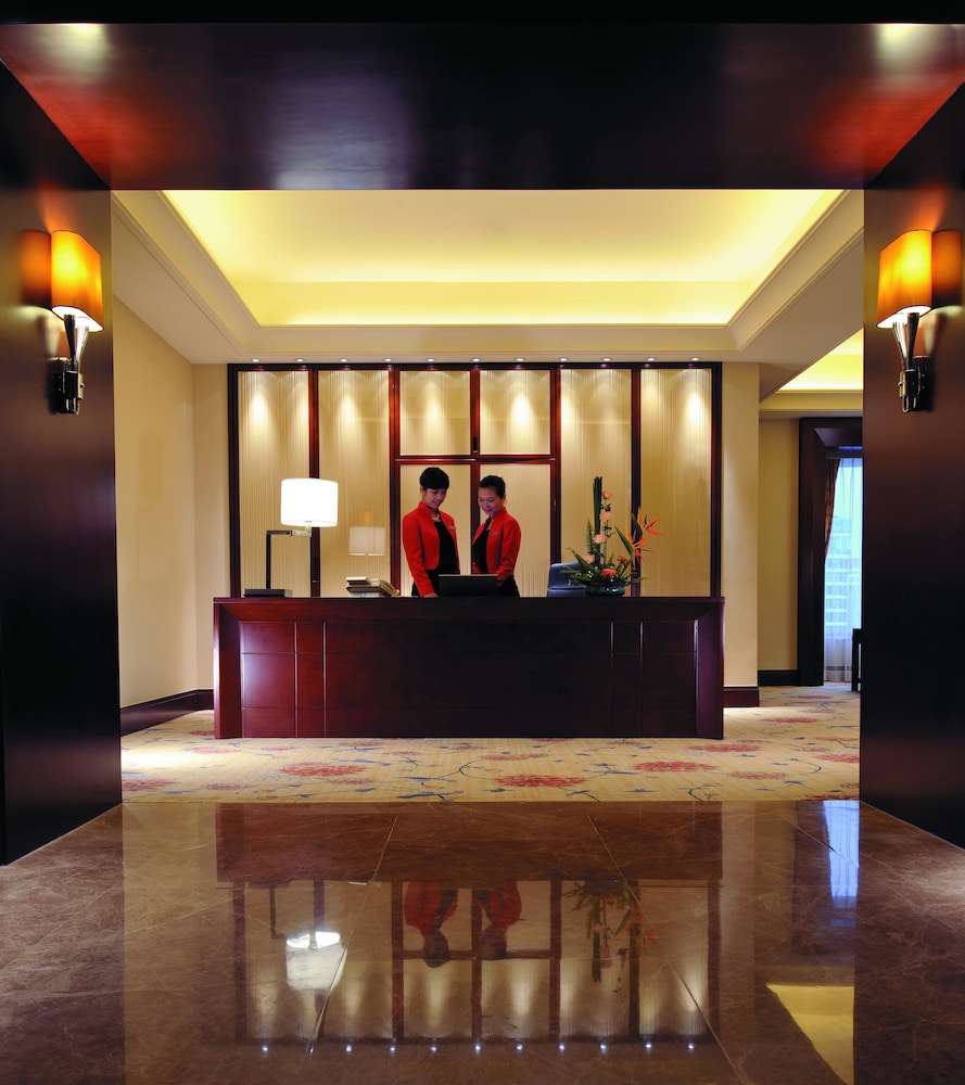 Shangri La Beihai 7/50