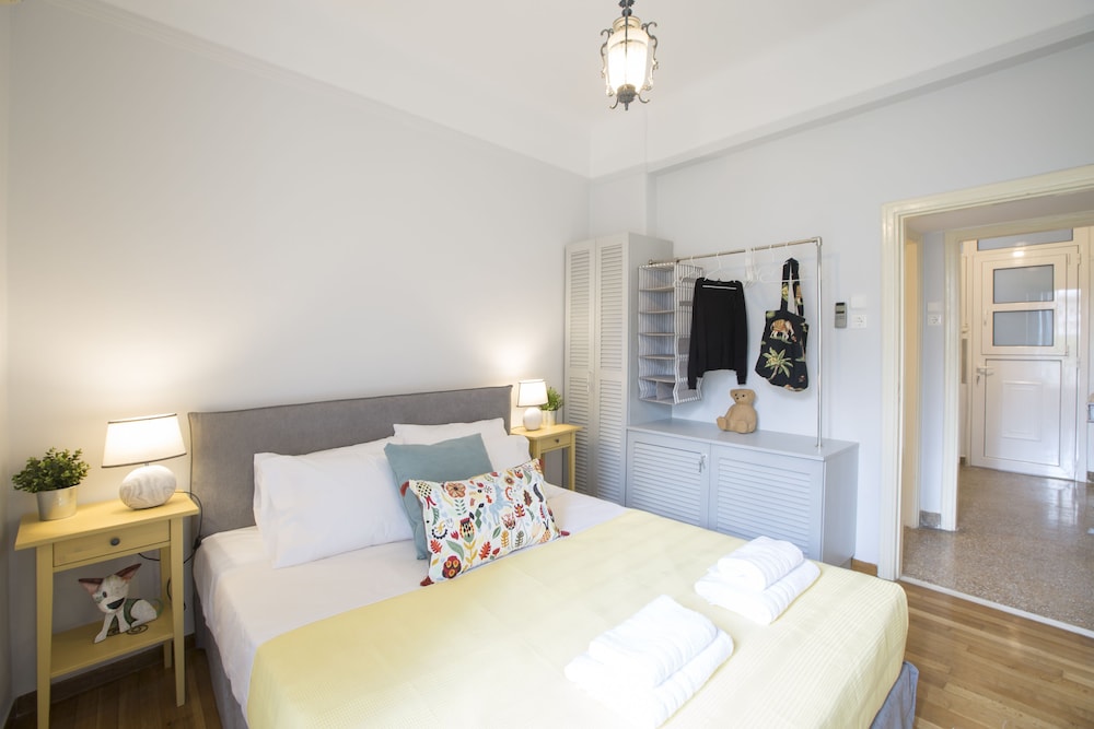 Attractive Flat Near Acropolis Museum 10/35