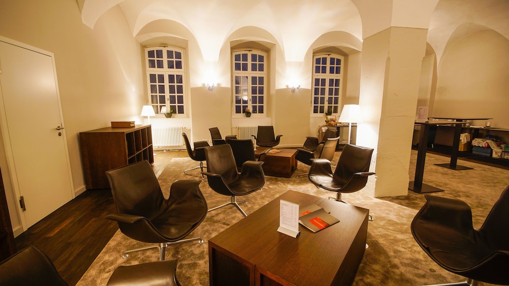 Katholisch-Soziales Institut 28/42