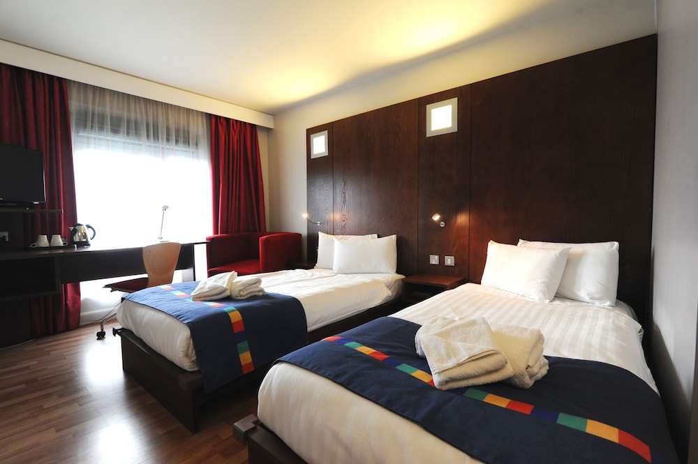 Park Inn By Radisson Birmingham Walsall 6/24