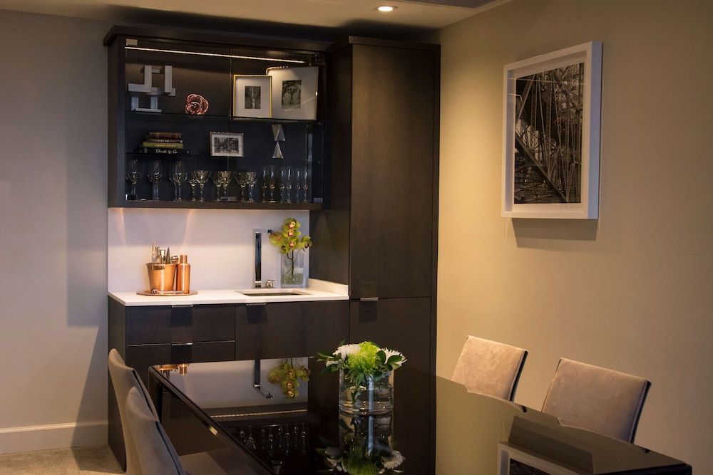 The Benson Portland, Curio Collection by Hilton 52/72