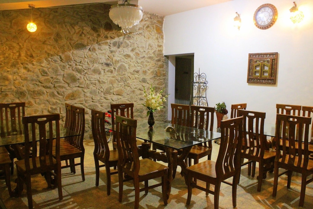 Hotel Toppers Corner Mount Abu 52/67