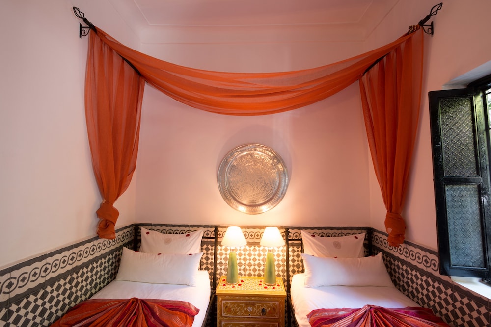 Riad Lhena 13/45