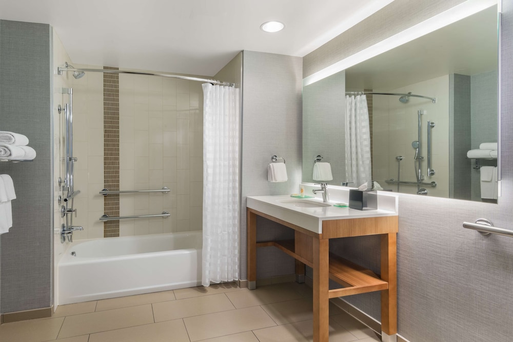 Hyatt Place Denver Downtown 48/50