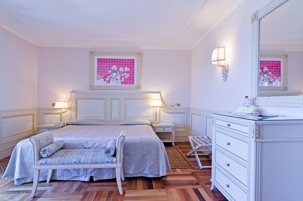 Hotel de Paris Sanremo 46/67