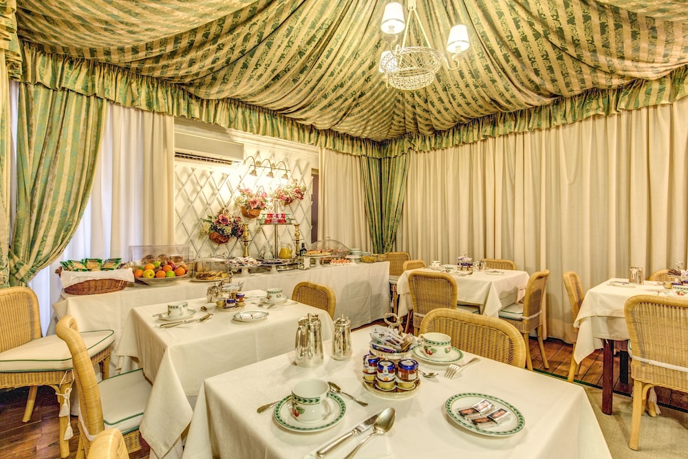 Hotel Cortina 39/53