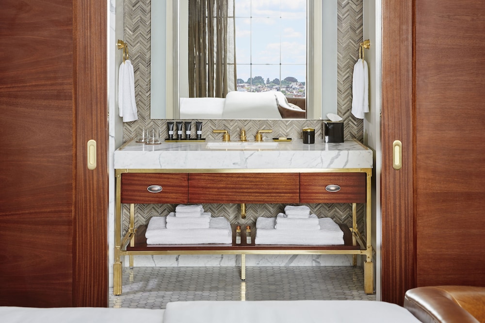 Sagamore Pendry Baltimore 28/76