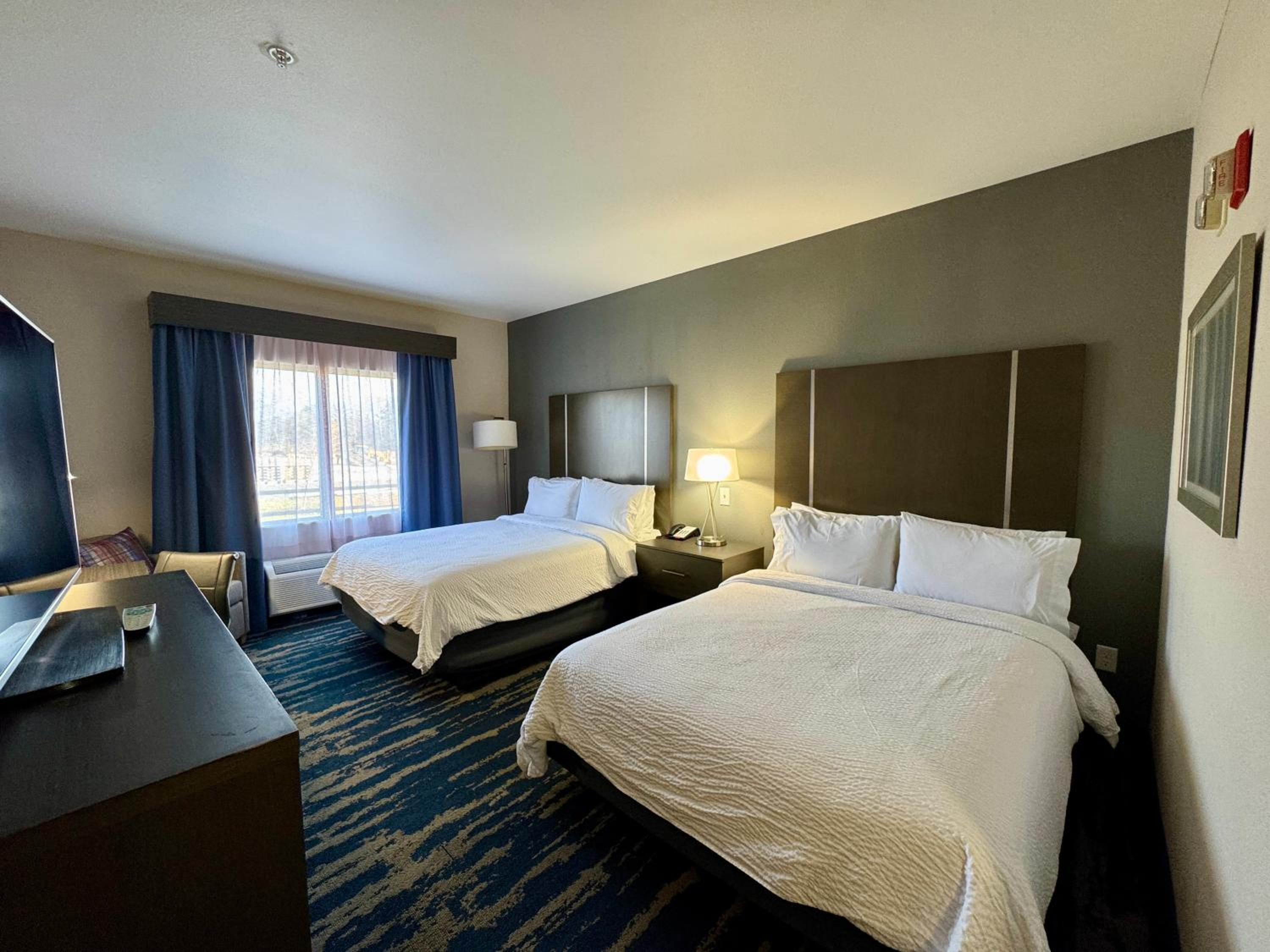 غرفة بسريرين كوين لذوي الإعاقة، Garner Hotel Longview South by IHG 2/6