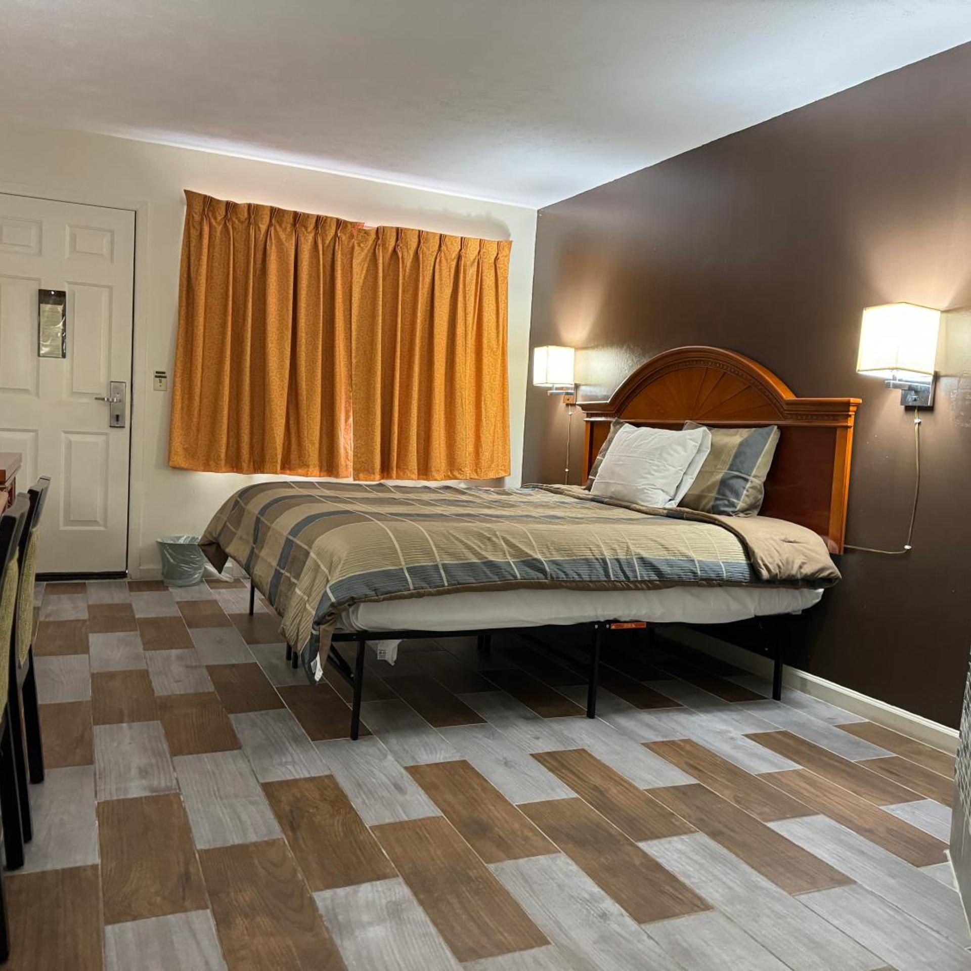 Country Club Inn &amp; Suites 14/51