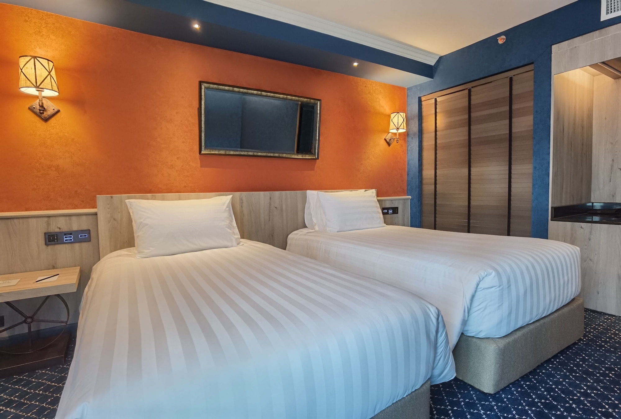 Room at Montraj Coach, BANGKOK