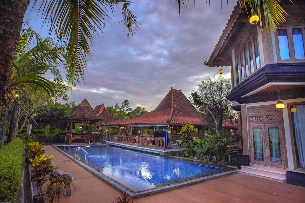Java Village Resort 5/56