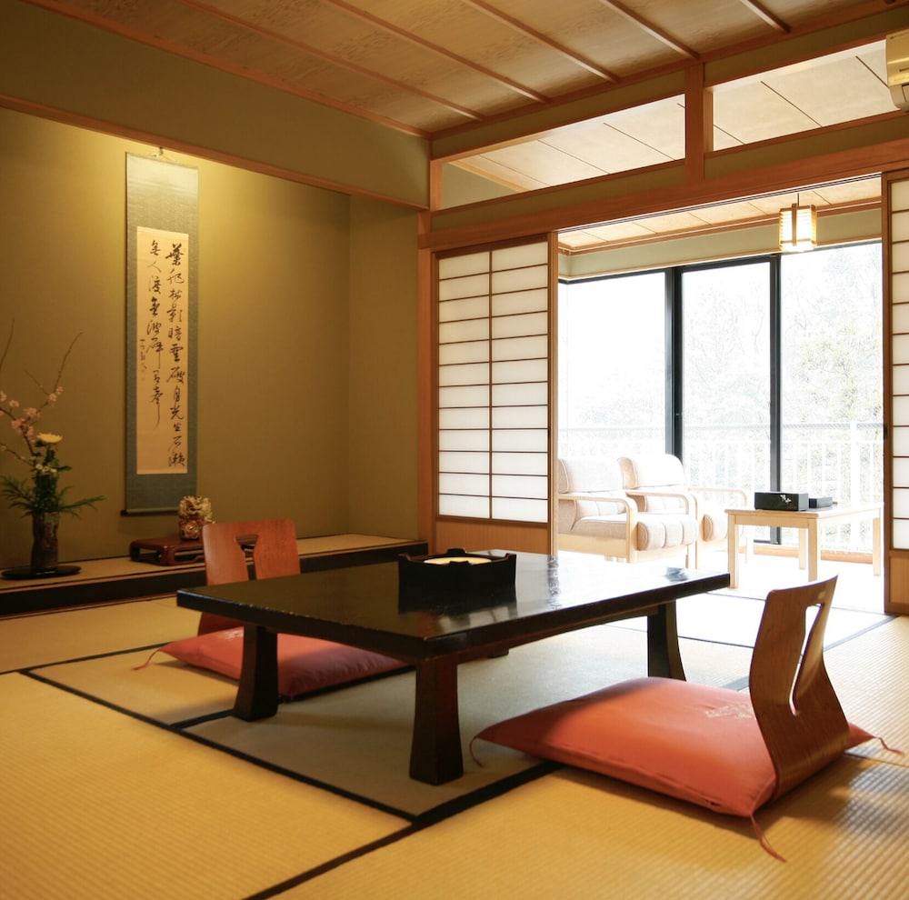 Yamanaka Onsen Shirasagiyu Tawaraya 31/52
