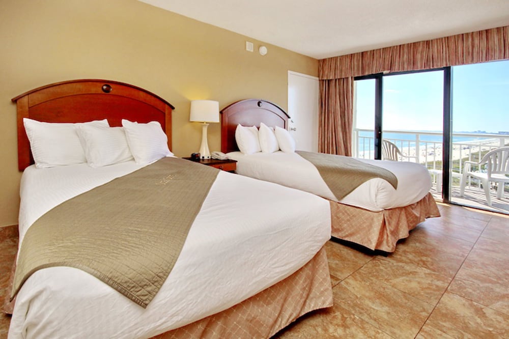 Ocean Drive Beach Golf Resort 29/64