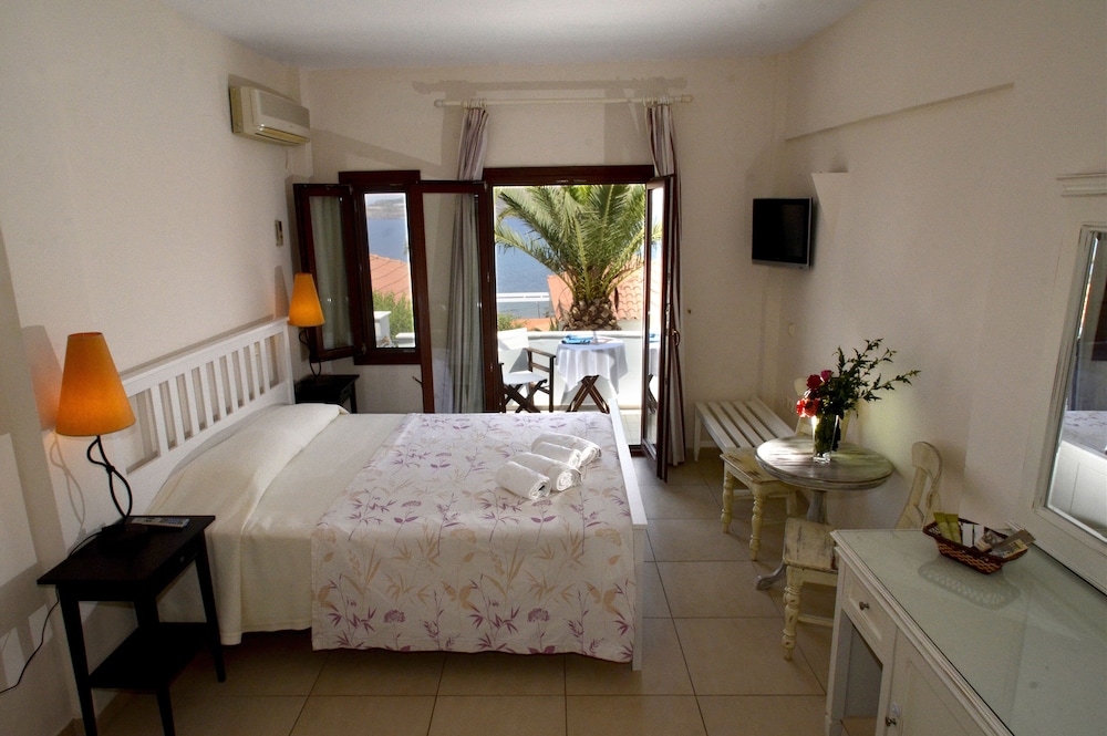 Clara Hotel 18/61