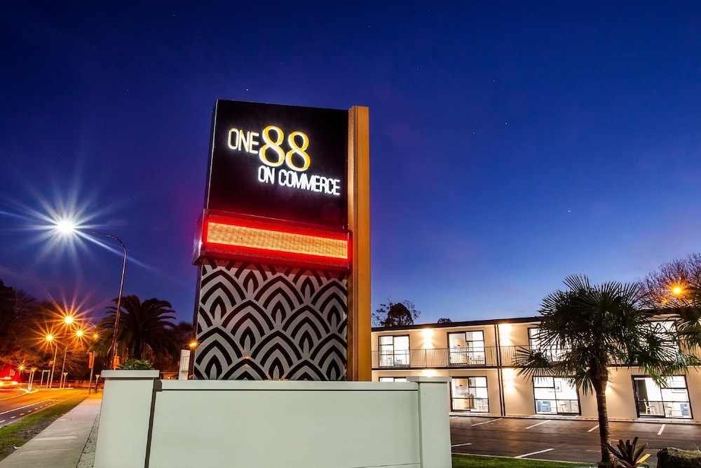 One88 On Commerce 2/41