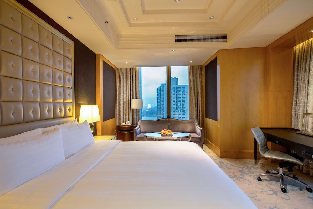 Shangri-La Nanjing 23/73