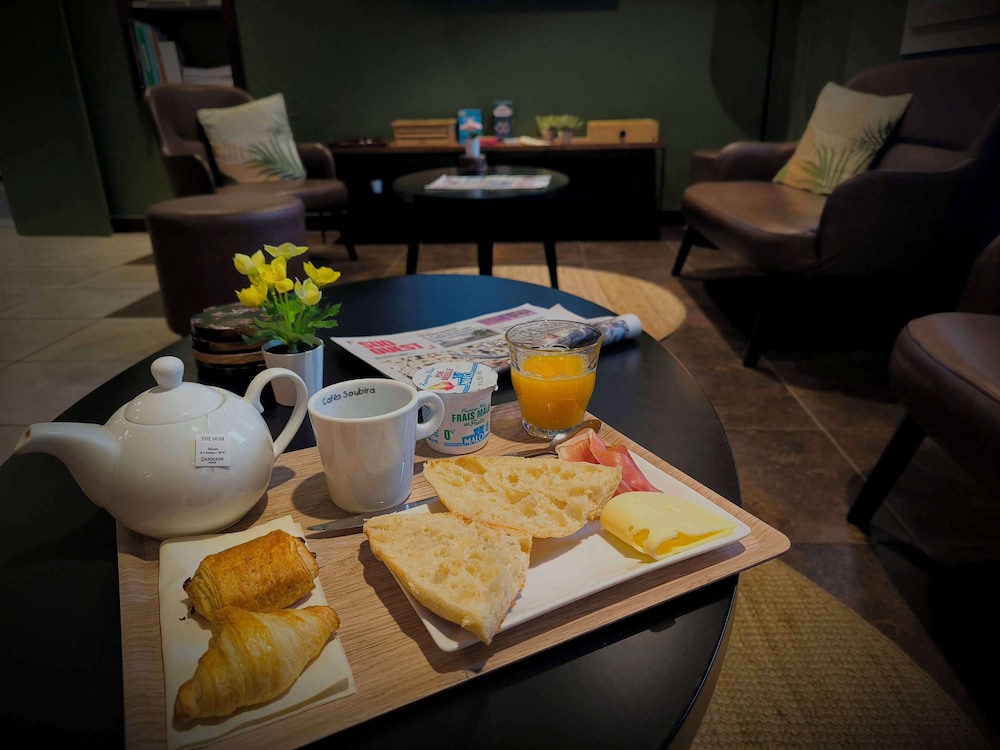 Hotel Kyriad Libourne - Saint Emilion 23/34