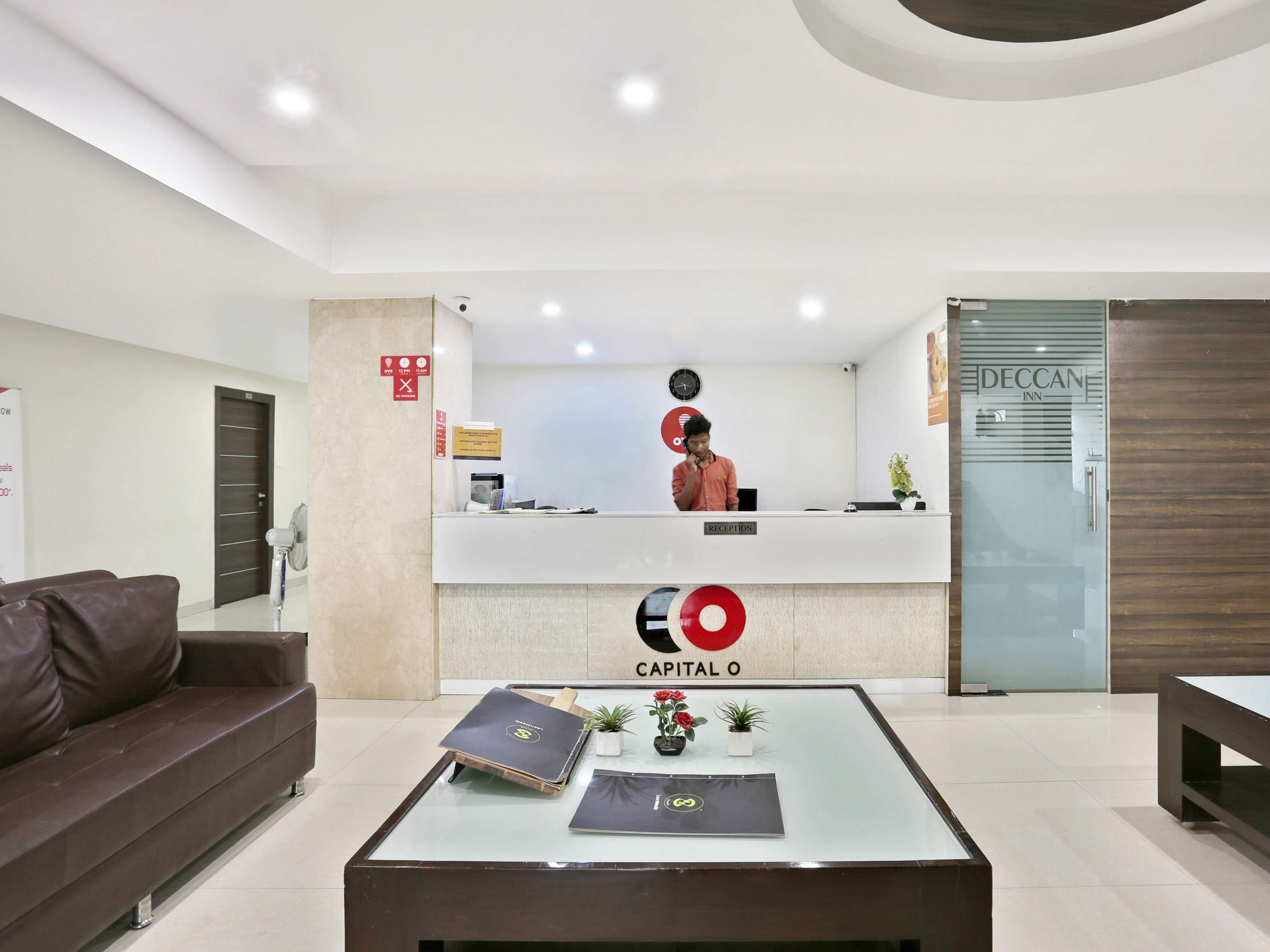 OYO 9003 Deccan Inn 4/42