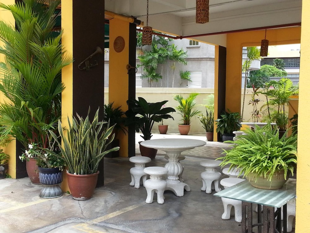 Goodhope Hotel Kelawei 67/71