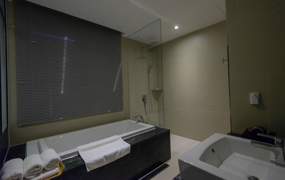 JB Design Hotel 18/77