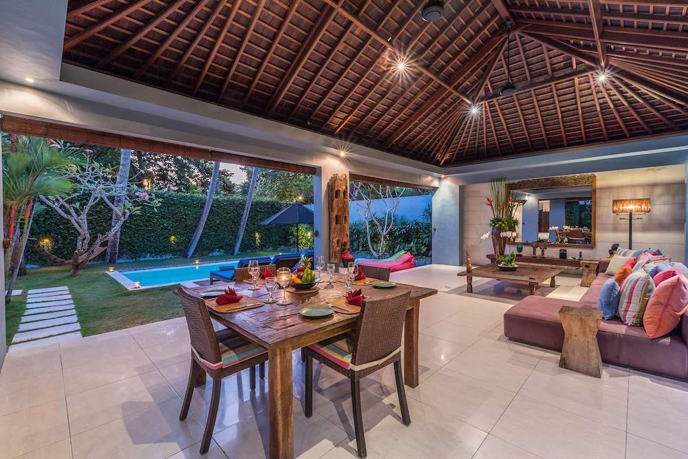 KEMBALI VILLAS 32/50