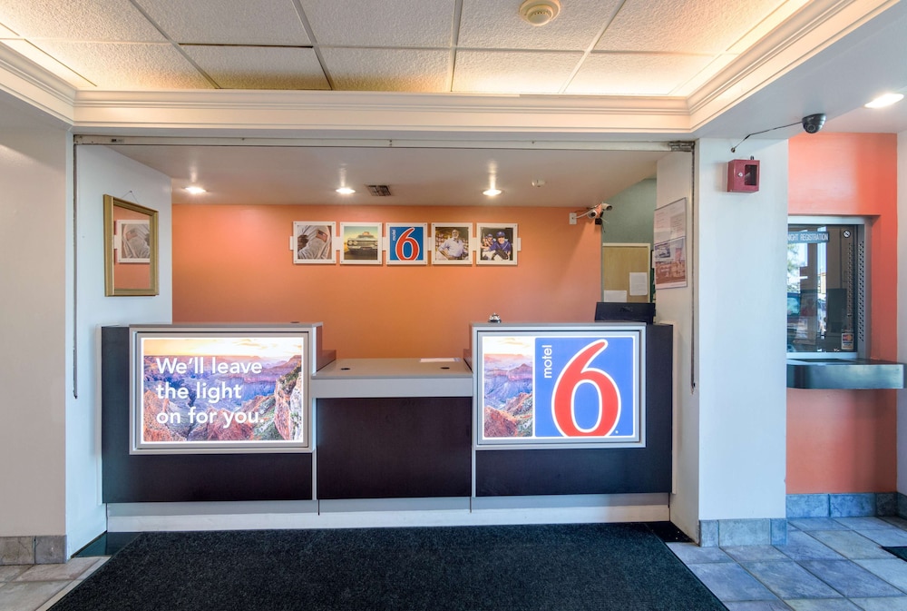 Lobby at Motel6 Terrell, TX, TERRELL - TX