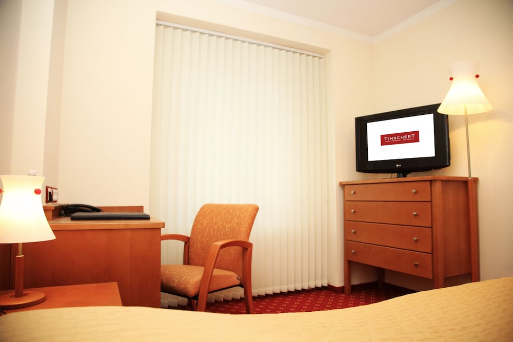Tinschert Hotel-Restaurant-Partyservice 31/45