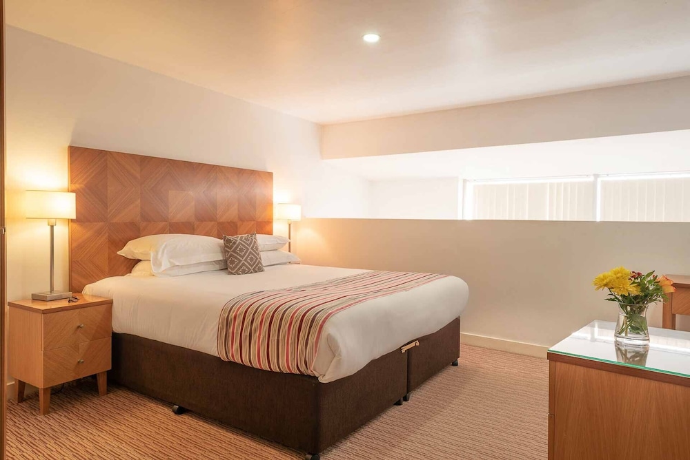 Premier Suites Liverpool 25/58