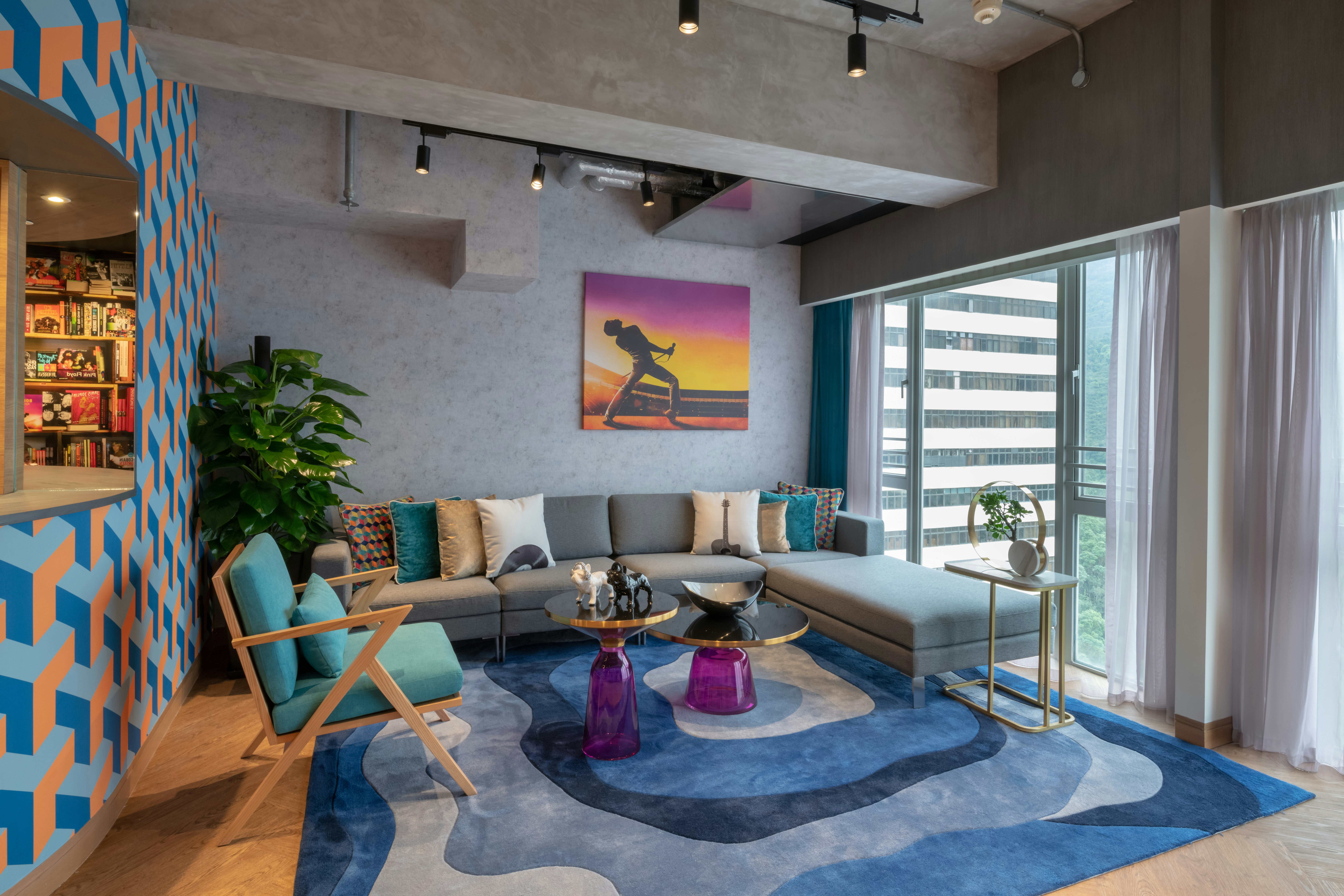 Ovolo Southside 24/56