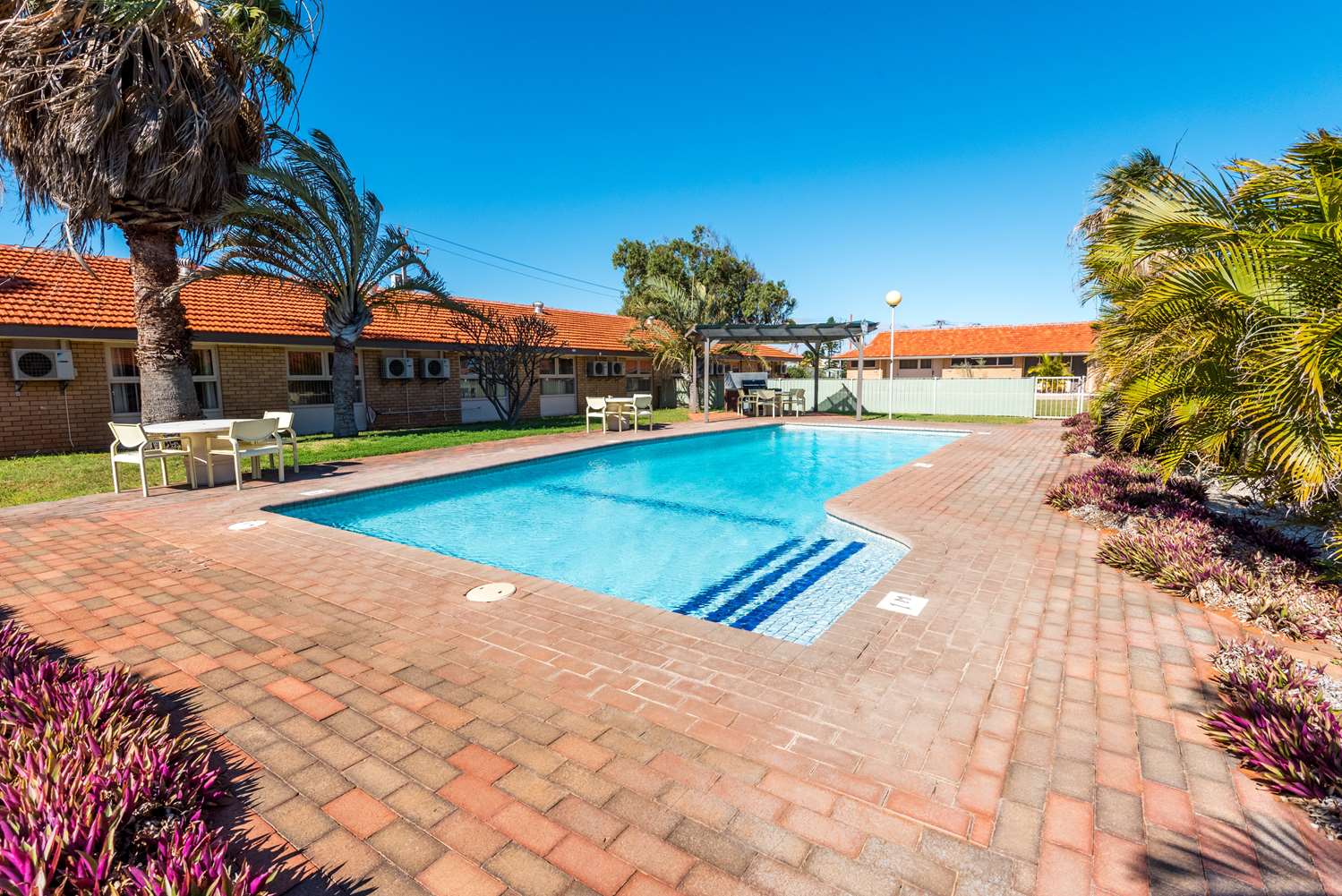 Hospitality Carnarvon, SureStay Collection By Best Western 51/54
