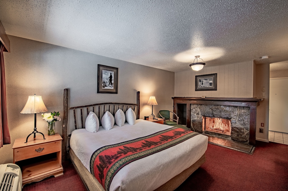 Antler Inn 16/47