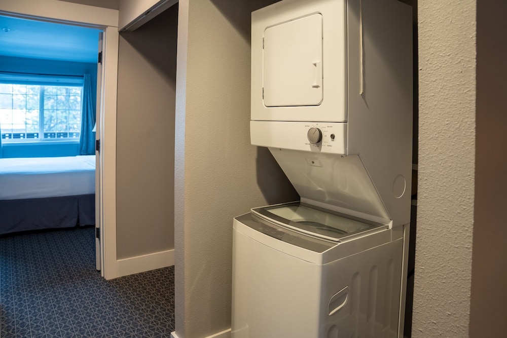Blue Elk Inn 18/51
