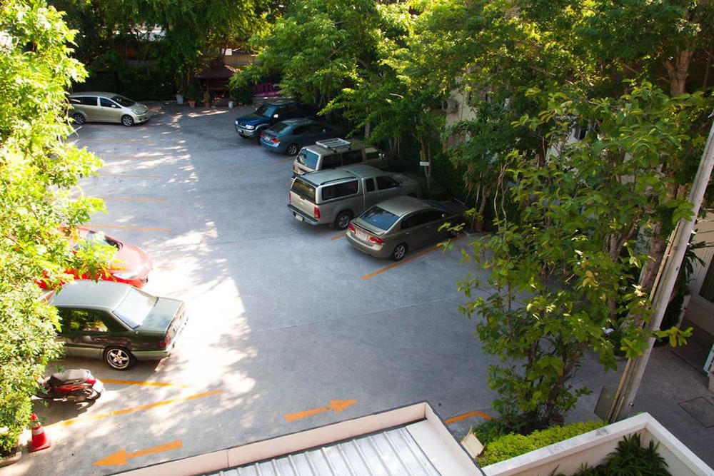 Pova Residence And Boutiques Resort 37/40