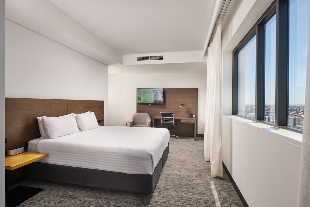 Holiday Inn West Perth 19/70