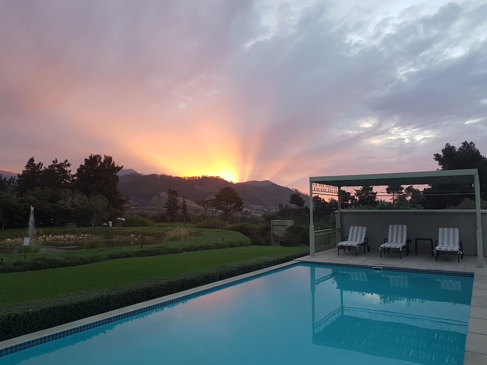 La Cabriere Country House 30/67