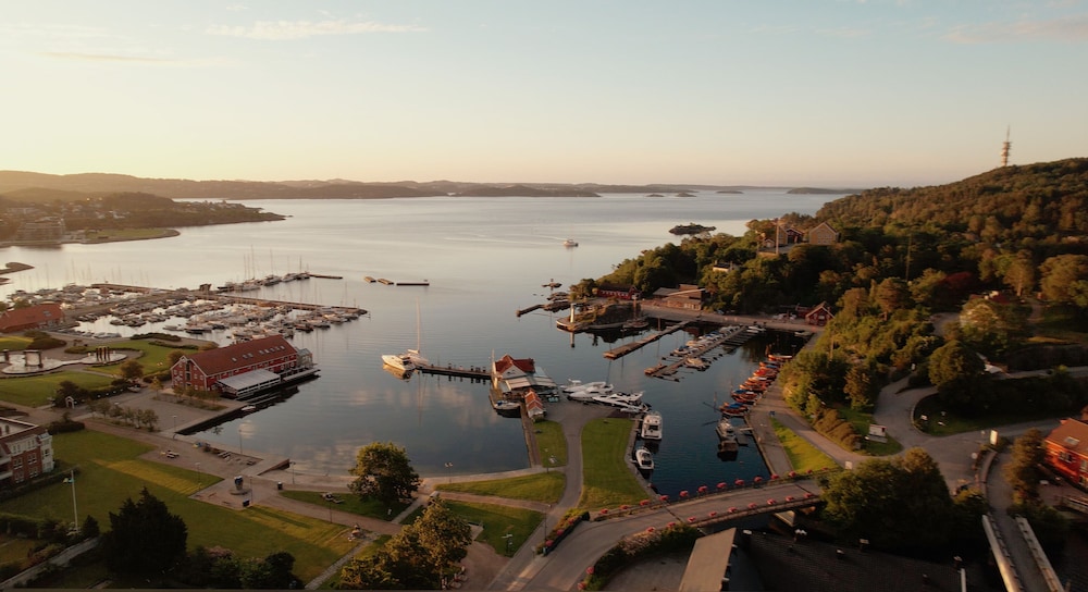 Radisson Blu Caledonien Hotel, Kristiansand 72/76